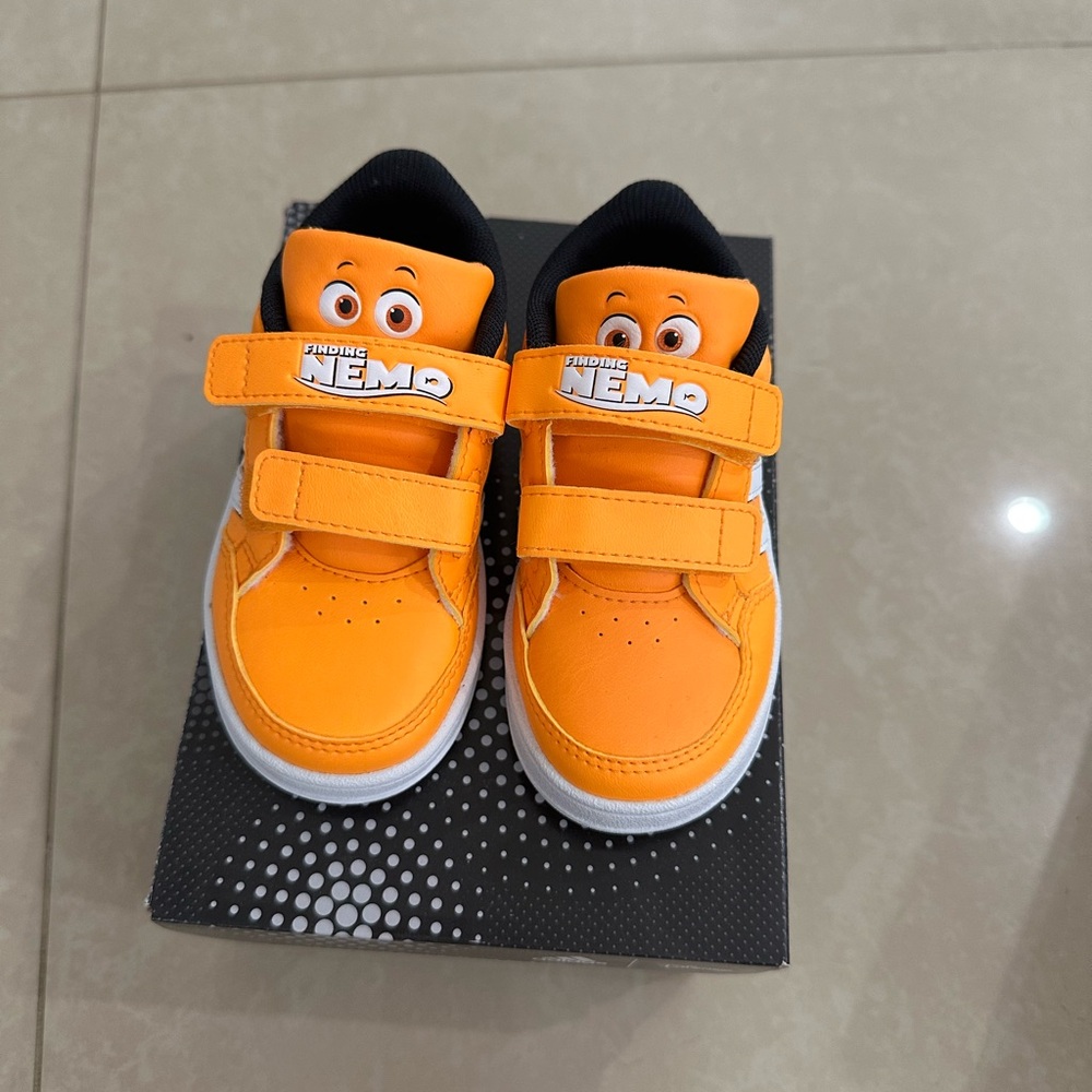 Adidas Disney Nemo sneakers